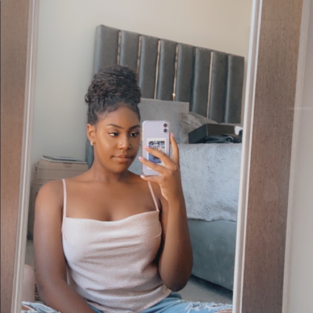 Meet your Posher, Samantha